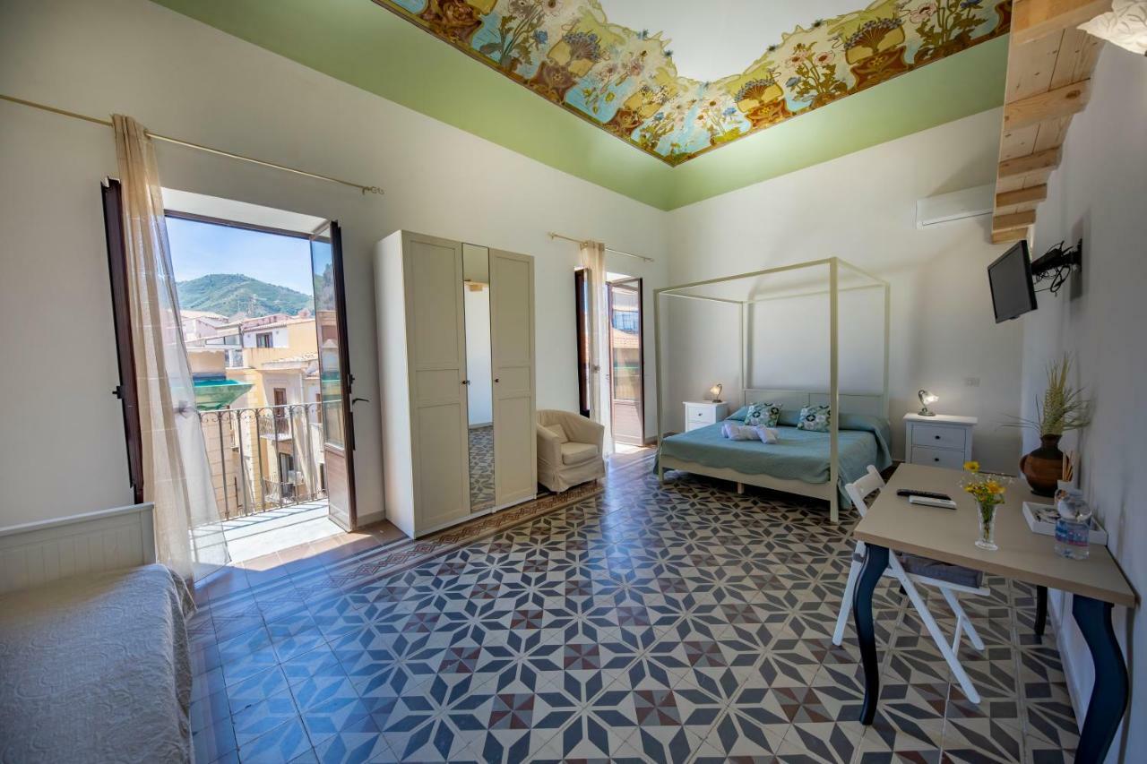 Casanova Rooms And Apartment To Rent Cefalù Eksteriør billede
