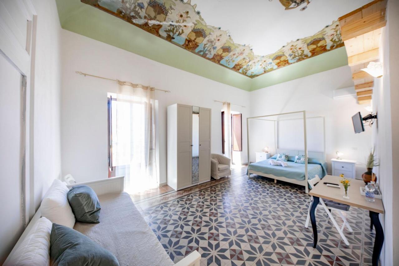 Casanova Rooms And Apartment To Rent Cefalù Eksteriør billede